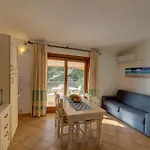 Homes In 27283 Lejlighed